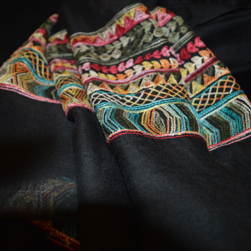 Foulard Couleur Berbère (Noir) – Image 3